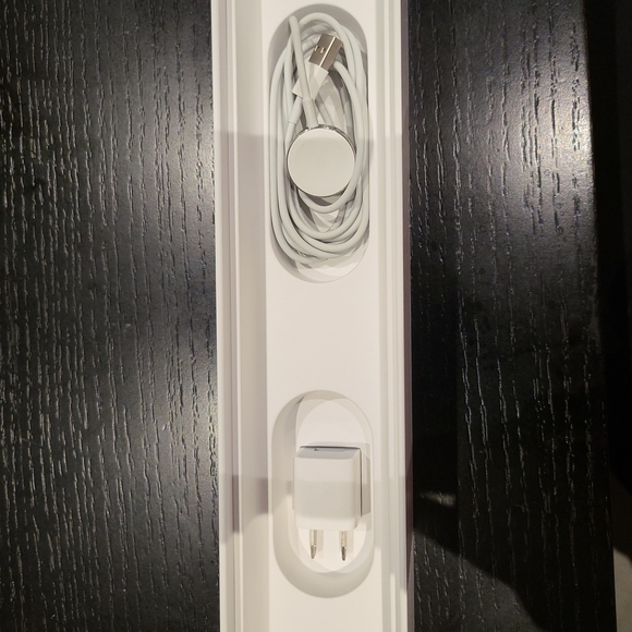 *SOLD* Apple Watch Series 3 - 38mm Great Condition - Picture 4 of 8